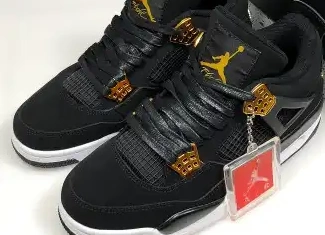 MENS 4 BLACK “ROYALTY” METALLIC 308497-032 AIR GOLD-WHITE JORDAN 0426